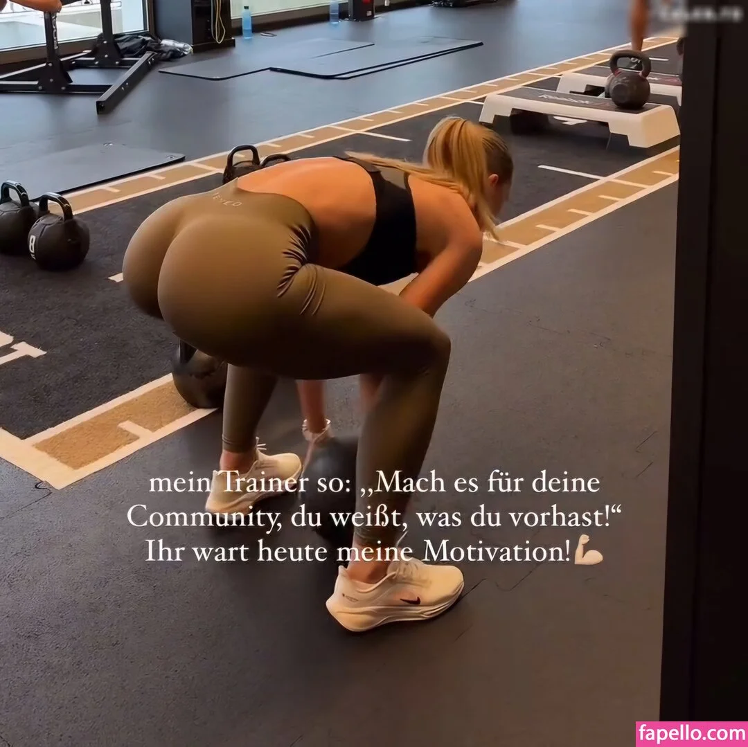 Emilia B Onlyfans Photo Gallery 