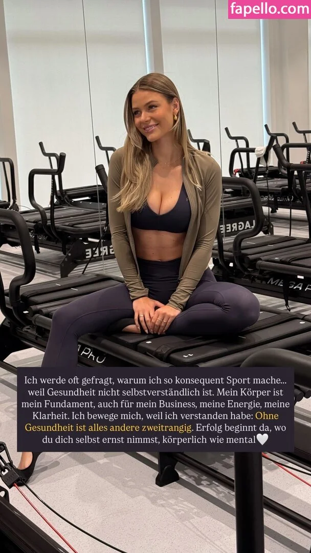 Emilia B Onlyfans Photo Gallery 