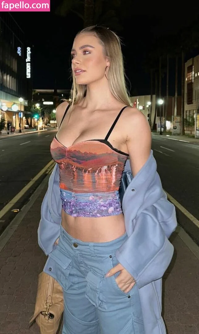 Emilia B Onlyfans Photo Gallery 