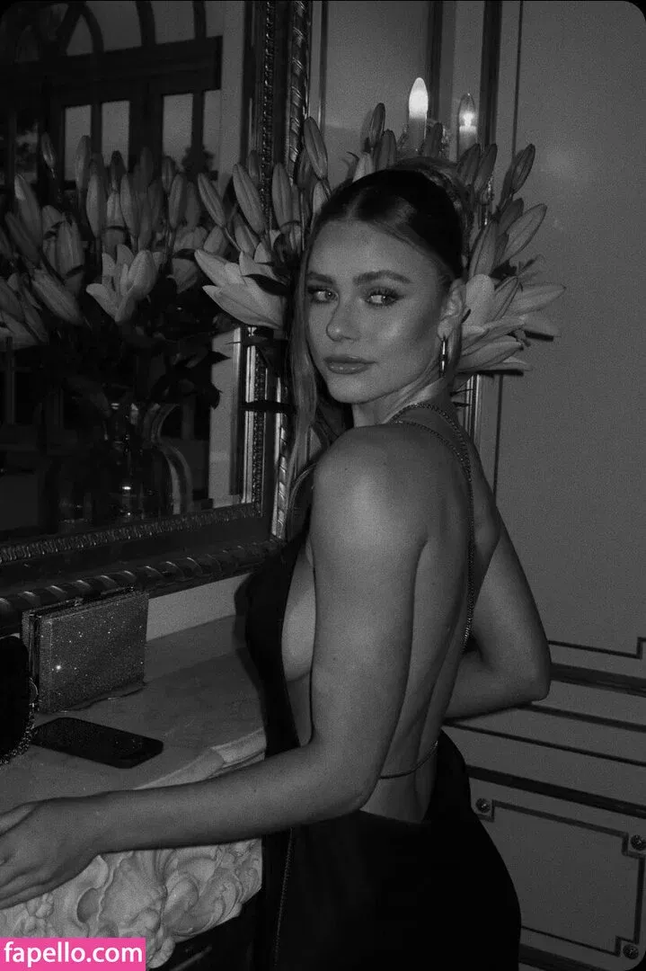 Emilia B Onlyfans Photo Gallery 