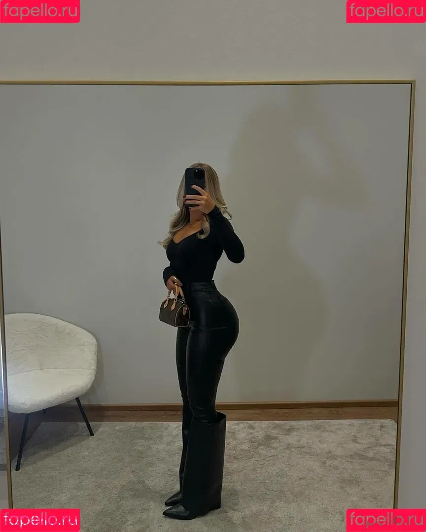 Claudia Kuparinen Onlyfans Photo Gallery 