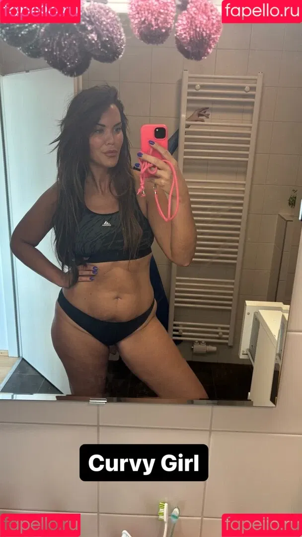 Martina Reuter Onlyfans Photo Gallery 