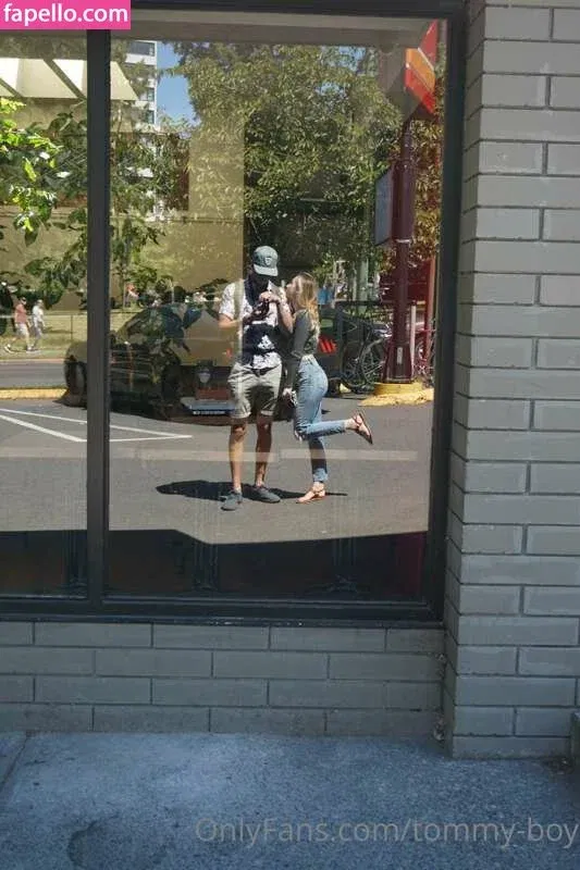 violetandtommy Onlyfans Photo Gallery 