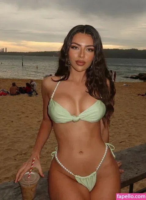 Vitoria Campo Onlyfans Photo Gallery 