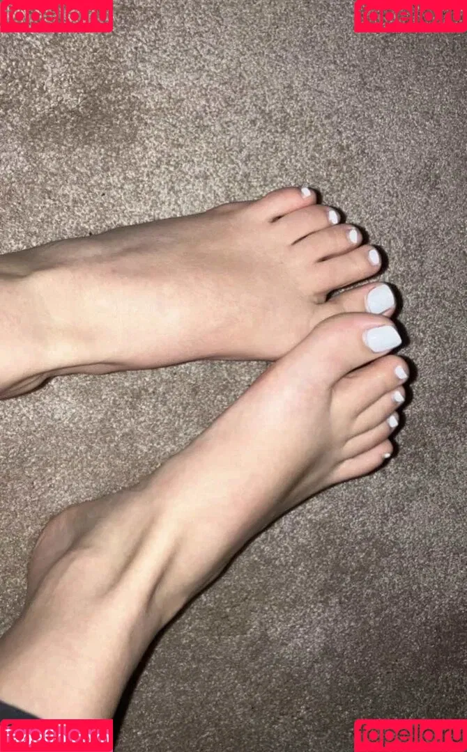 Ryleigh Onlyfans Photo Gallery 
