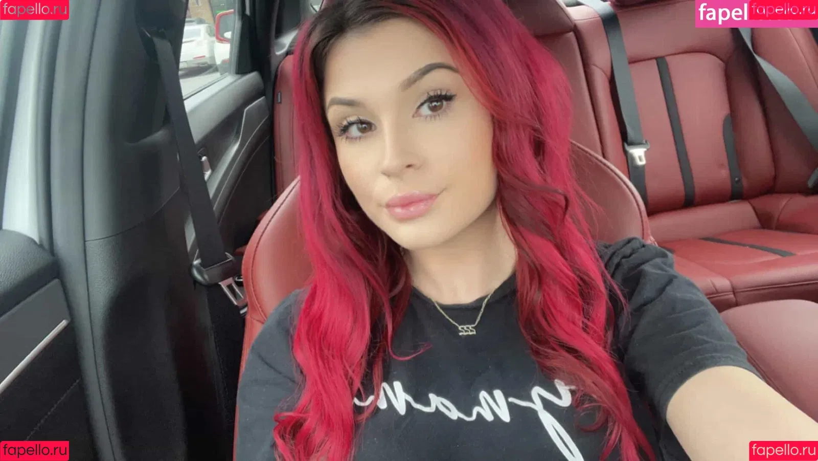 Ryleigh Onlyfans Photo Gallery 