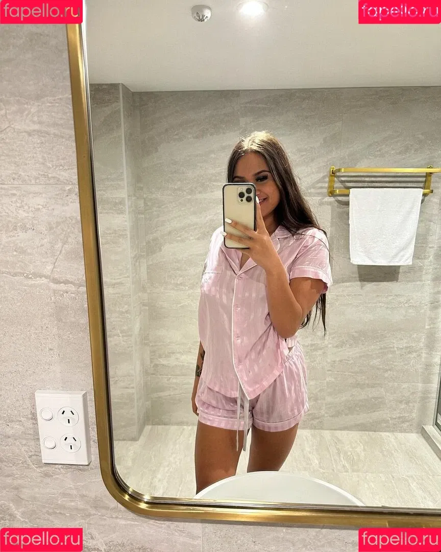 alverahoney Onlyfans Photo Gallery 