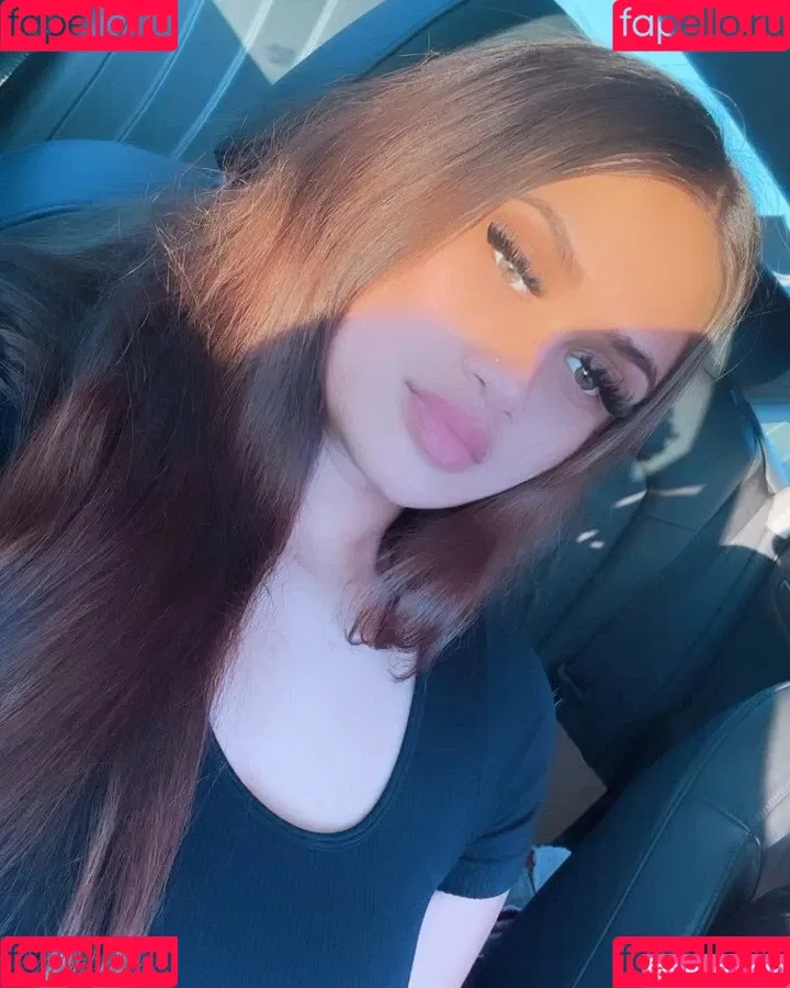 alverahoney Onlyfans Photo Gallery 