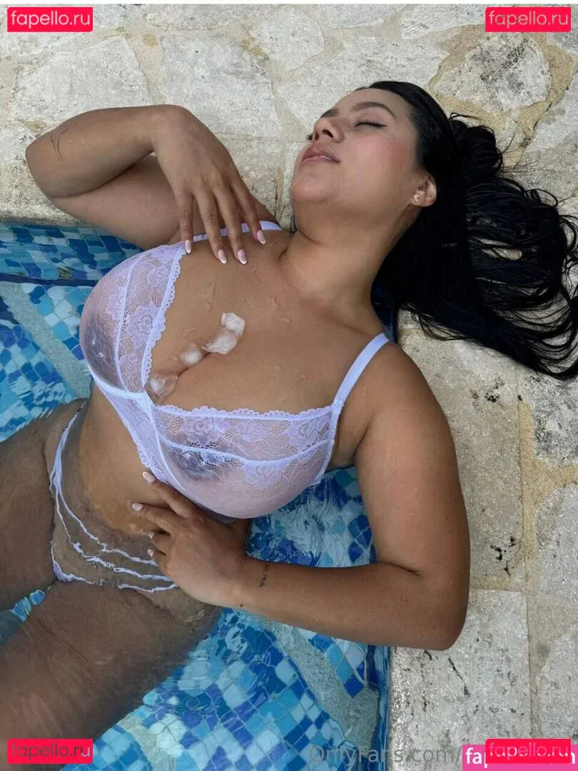 Carolay Garcia Onlyfans Photo Gallery 