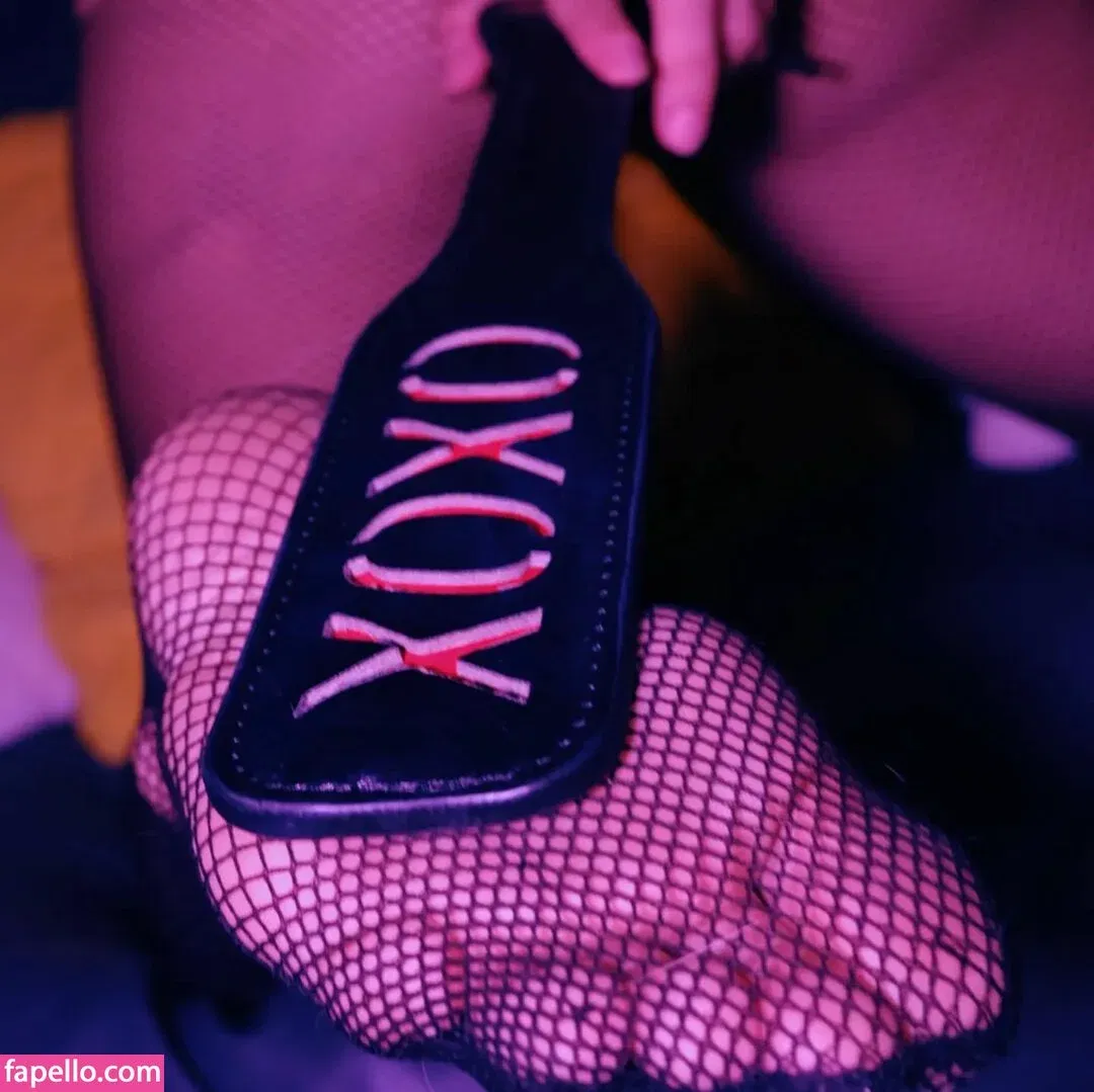 Kinky Maya Onlyfans Photo Gallery 