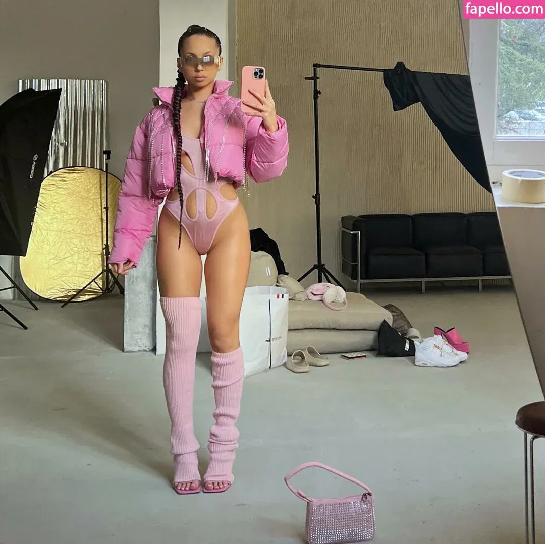 Zaebacho Onlyfans Photo Gallery 