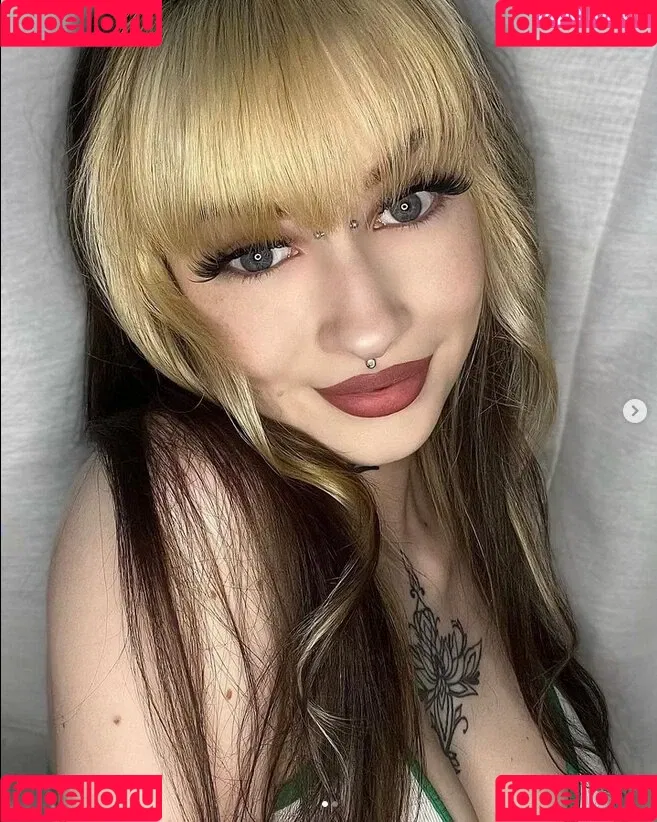 schweinenuttenfotzenscheisse Onlyfans Photo Gallery 