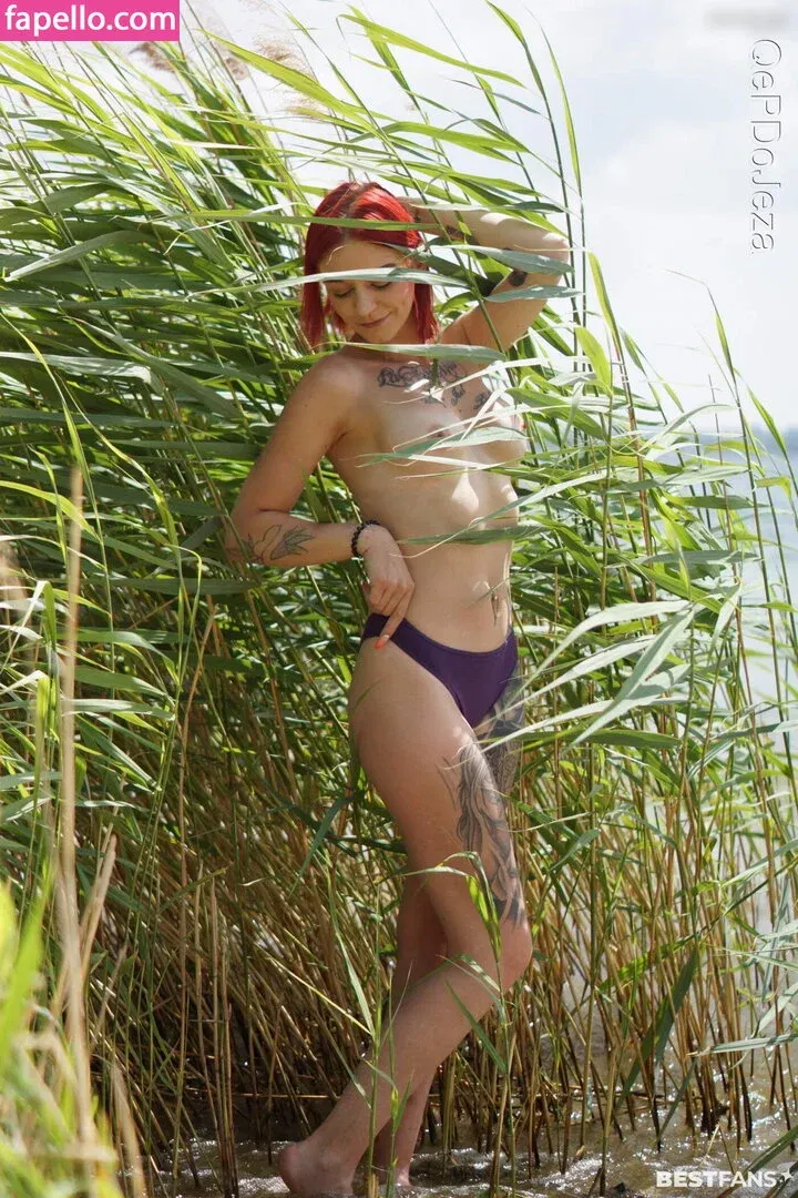 nadiiineee69 Onlyfans Photo Gallery 