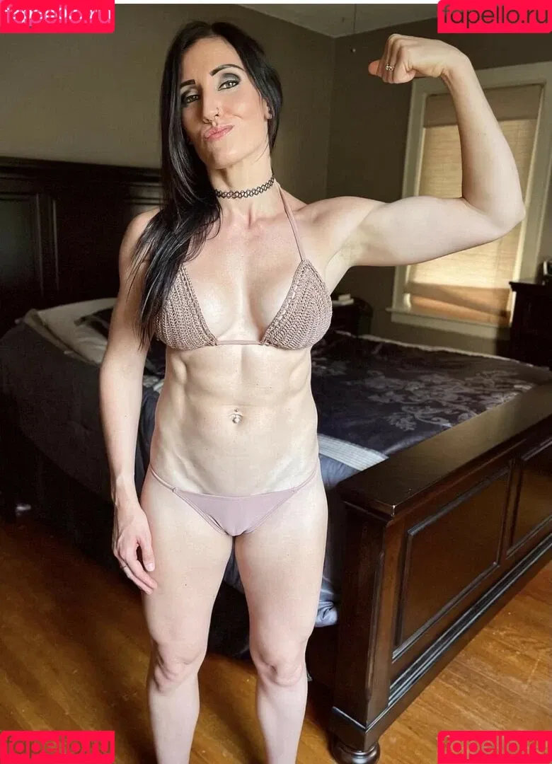 Lesley Cusumano Onlyfans Photo Gallery 