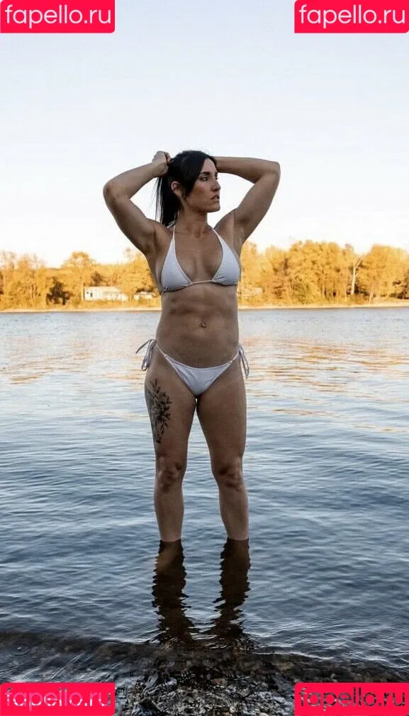 Lesley Cusumano Onlyfans Photo Gallery 