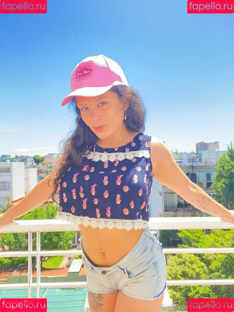 dramicafree Onlyfans Photo Gallery 