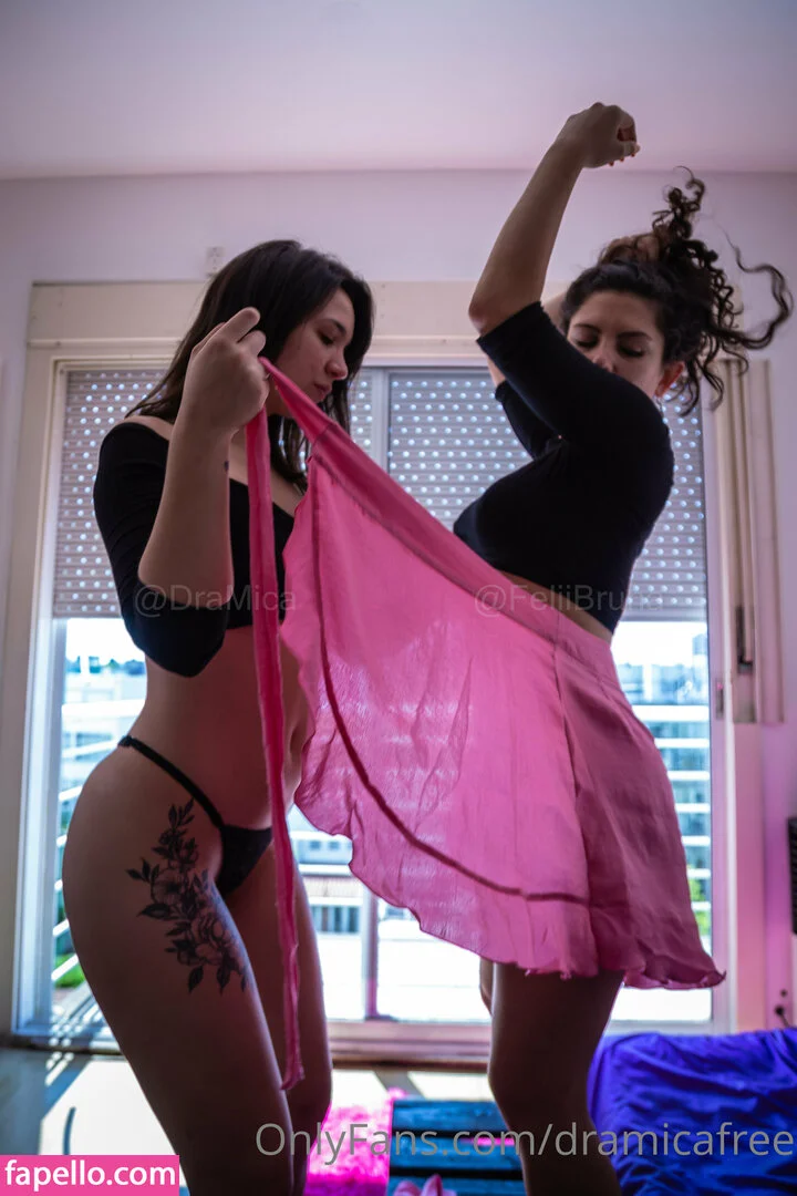 dramicafree Onlyfans Photo Gallery 