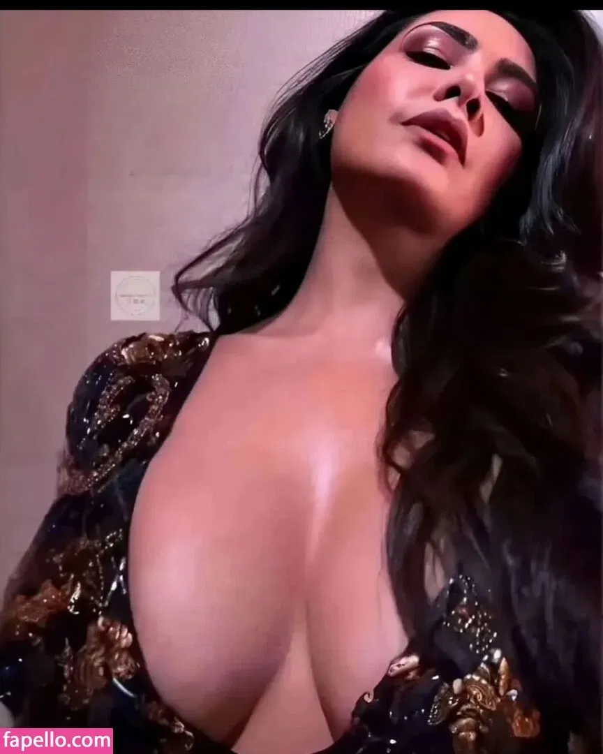 Esha Gupta Onlyfans Photo Gallery 