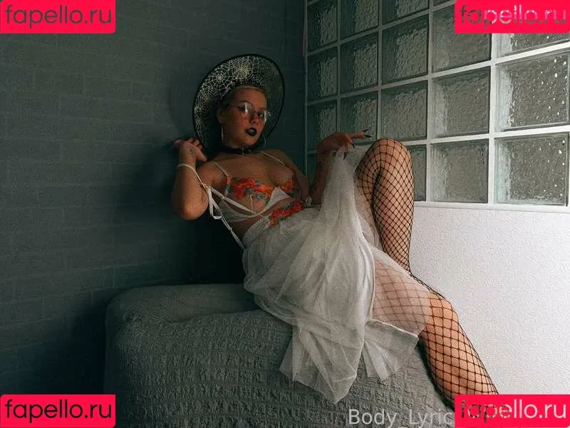 Body Lyric Onlyfans Photo Gallery 