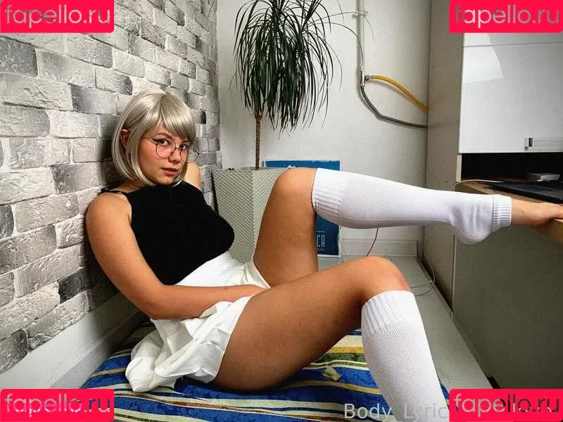 Body Lyric Onlyfans Photo Gallery 