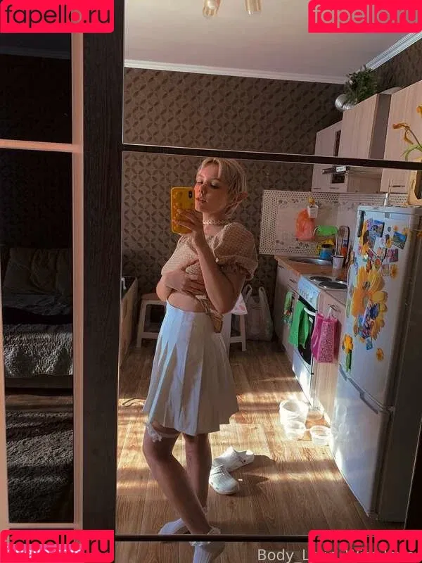 Body Lyric Onlyfans Photo Gallery 