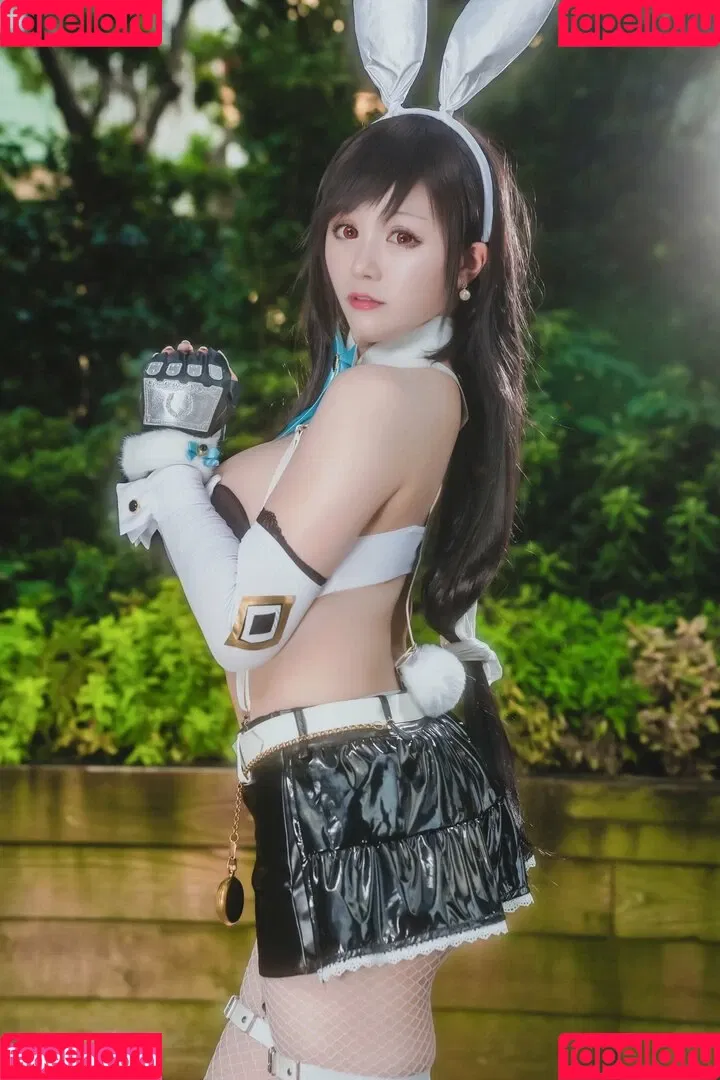 Tifa Cosplay Onlyfans Photo Gallery 