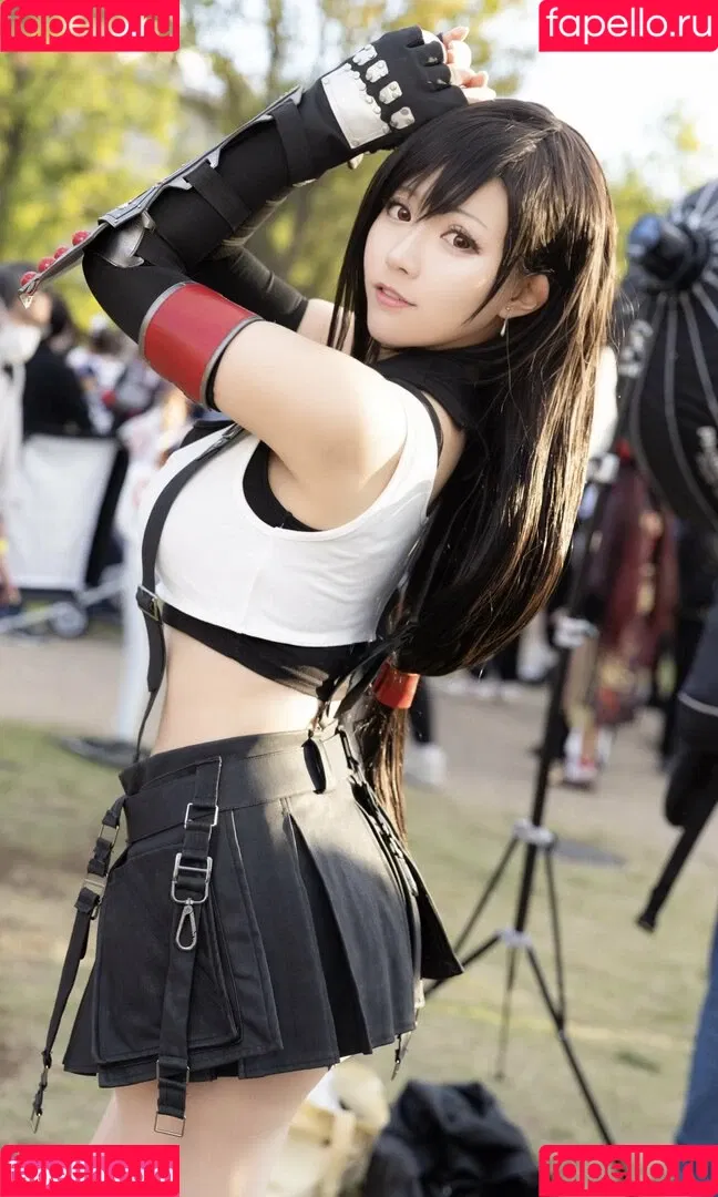 Tifa Cosplay Onlyfans Photo Gallery 