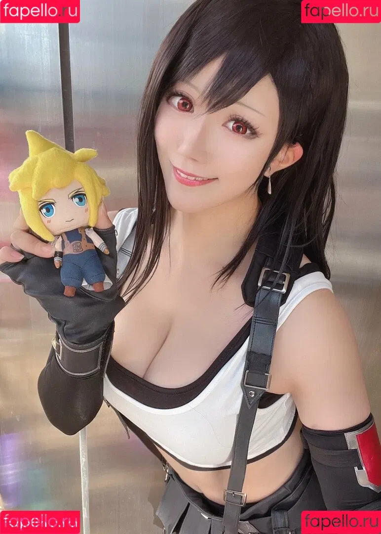 Tifa Cosplay Onlyfans Photo Gallery 