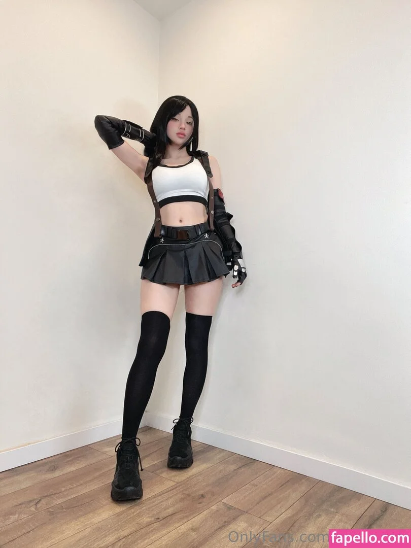 Tifa Cosplay Onlyfans Photo Gallery 