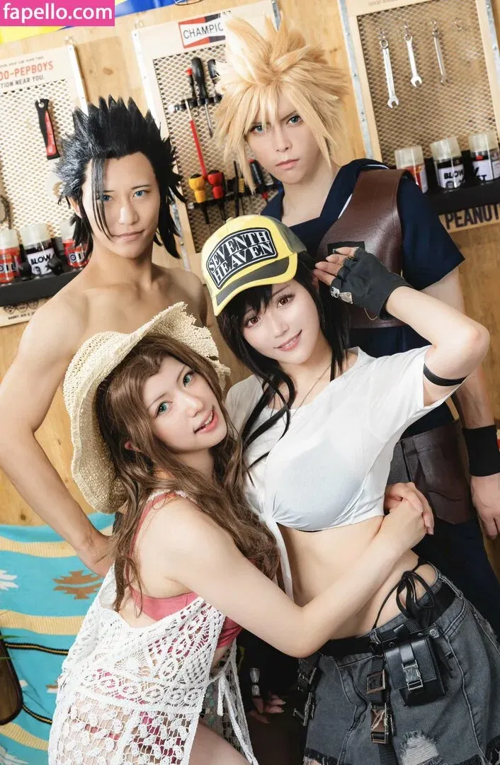 Tifa Cosplay Onlyfans Photo Gallery 