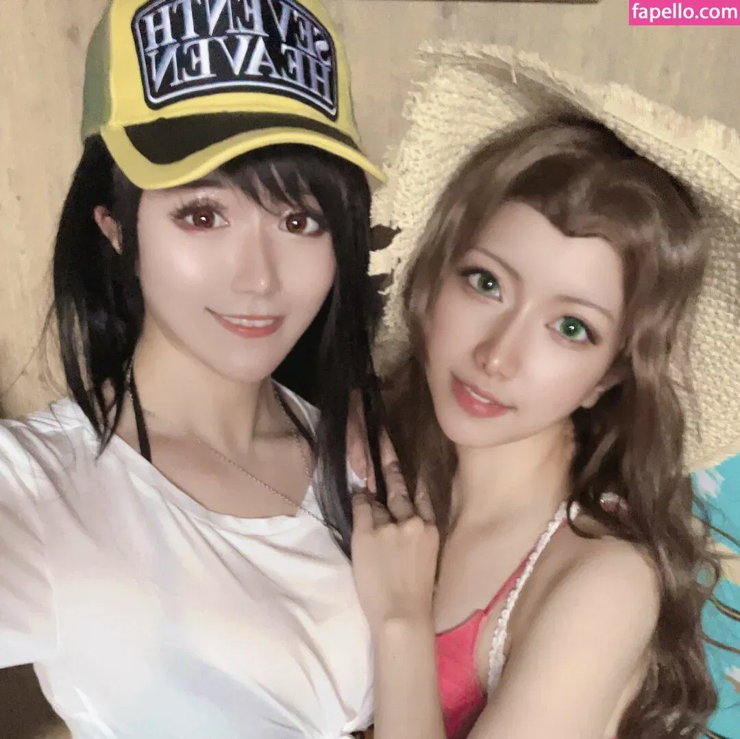 Tifa Cosplay Onlyfans Photo Gallery 