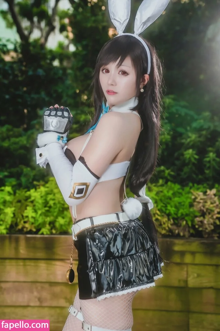 Tifa Cosplay Onlyfans Photo Gallery 