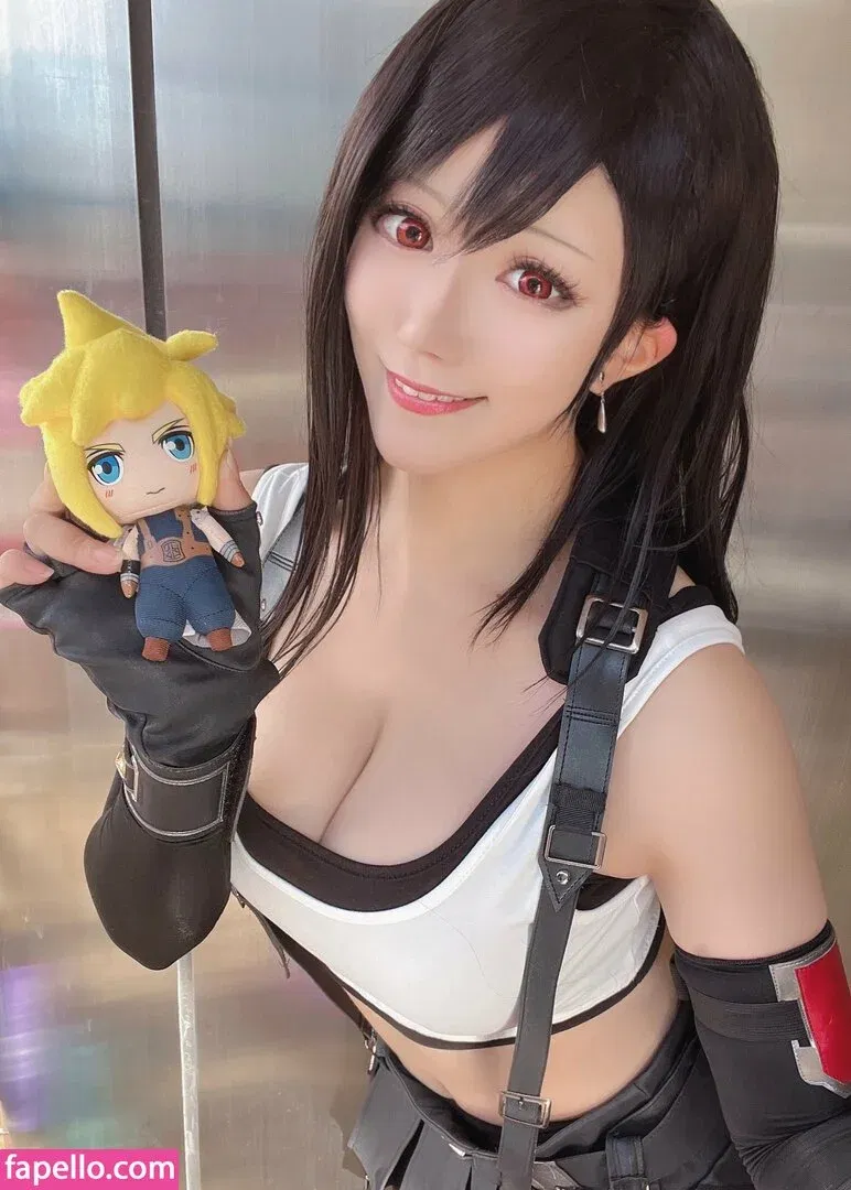 Tifa Cosplay Onlyfans Photo Gallery 