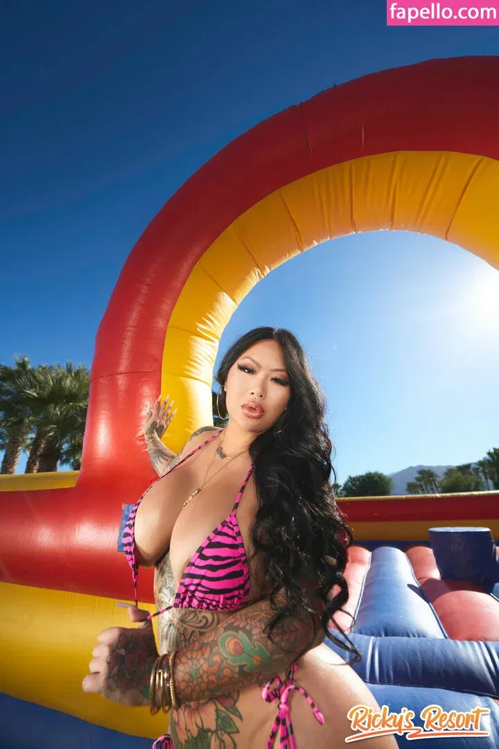 Connie Perignon Onlyfans Photo Gallery 