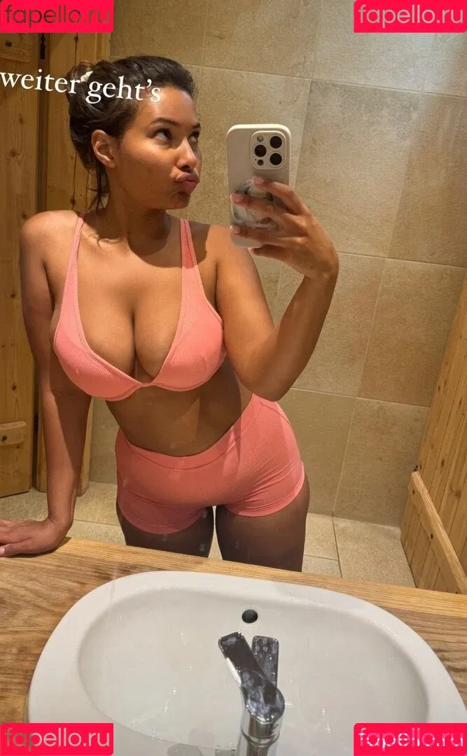 Steph Esther / iamstephalways Onlyfans Photo Gallery 
