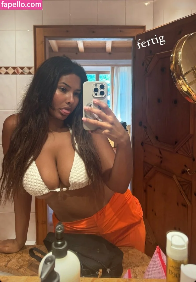 Steph Esther / iamstephalways Onlyfans Photo Gallery 