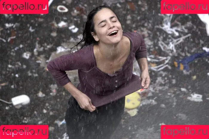 Alice Braga Onlyfans Photo Gallery 