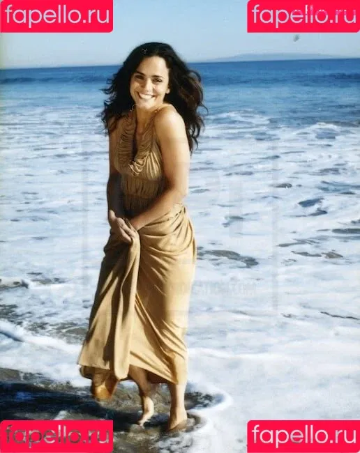 Alice Braga Onlyfans Photo Gallery 