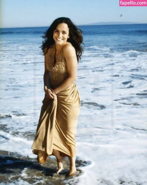 Alice Braga Onlyfans Photo Gallery 