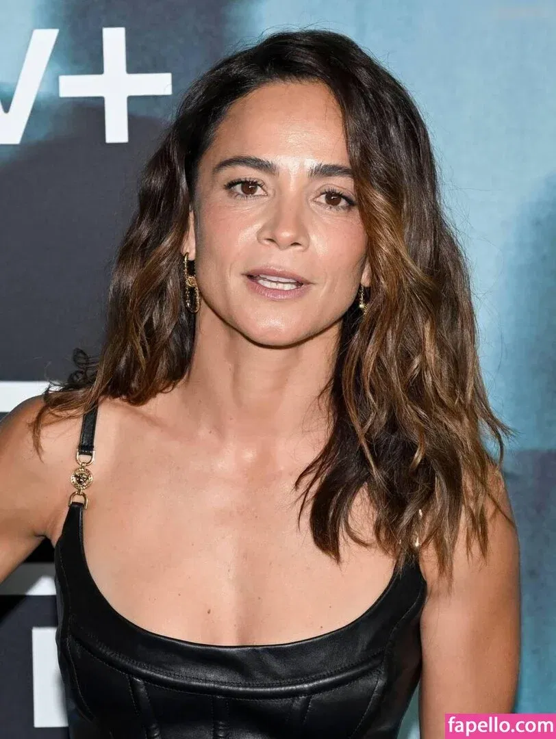 Alice Braga Onlyfans Photo Gallery 