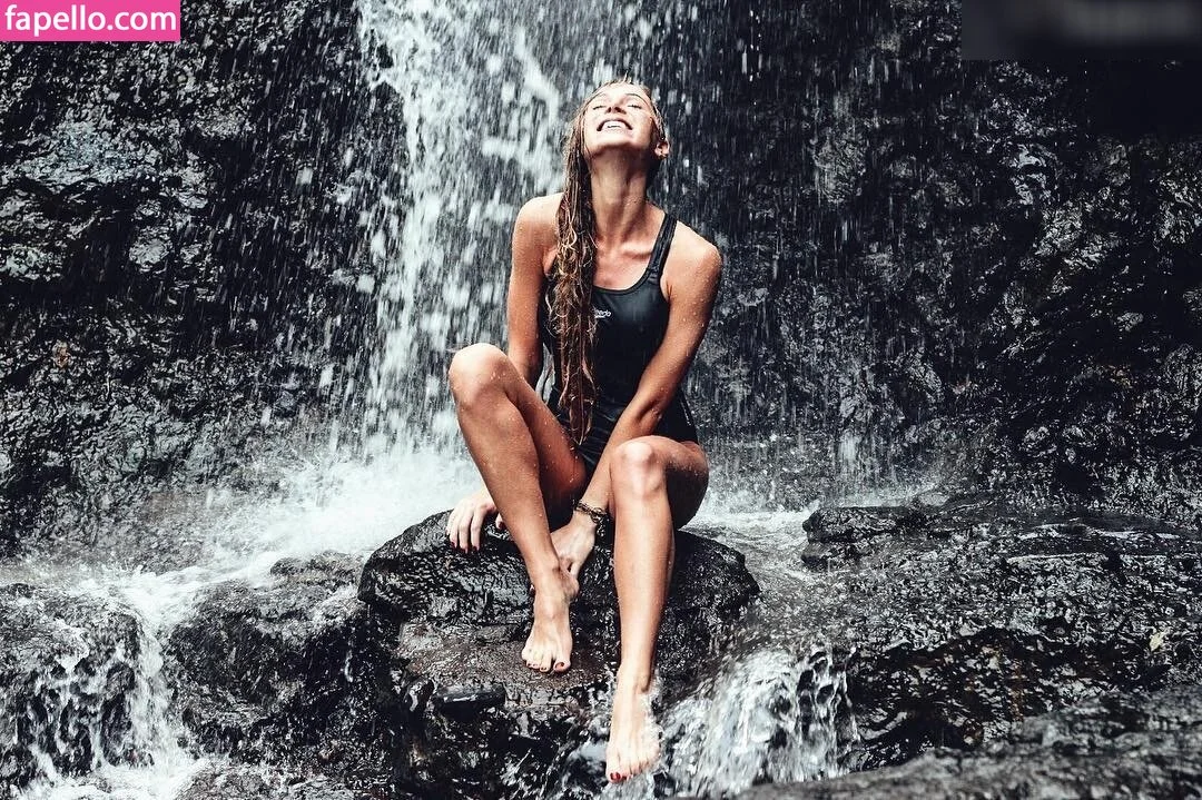 Alica Buechel Onlyfans Photo Gallery 