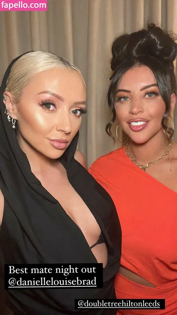 Kimberly Hart-Simpson Onlyfans Photo Gallery 