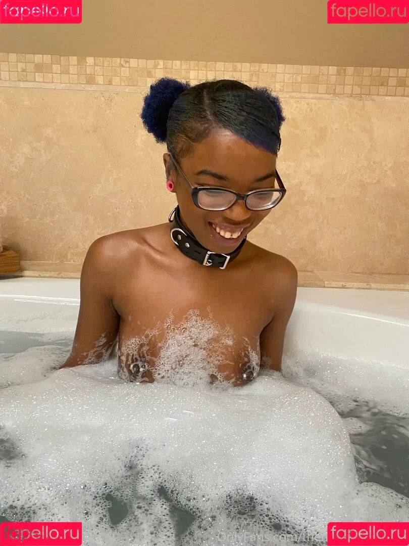 thenovapandafree Onlyfans Photo Gallery 