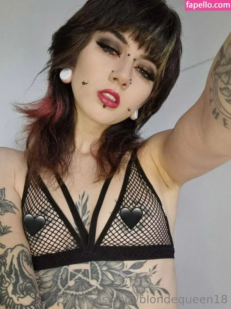 blondequeen18 Onlyfans Photo Gallery 