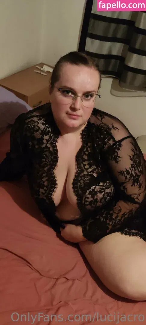 lucijacro Onlyfans Photo Gallery 
