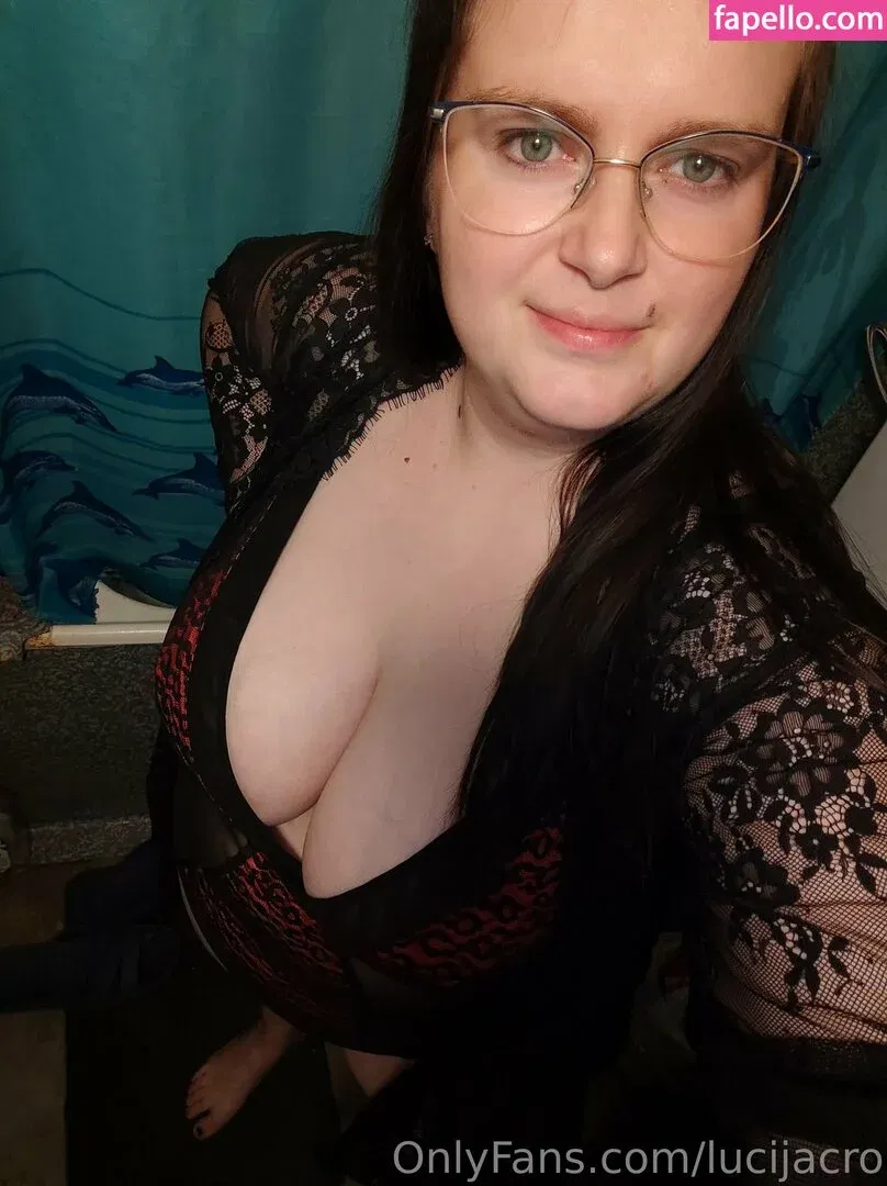 lucijacro Onlyfans Photo Gallery 
