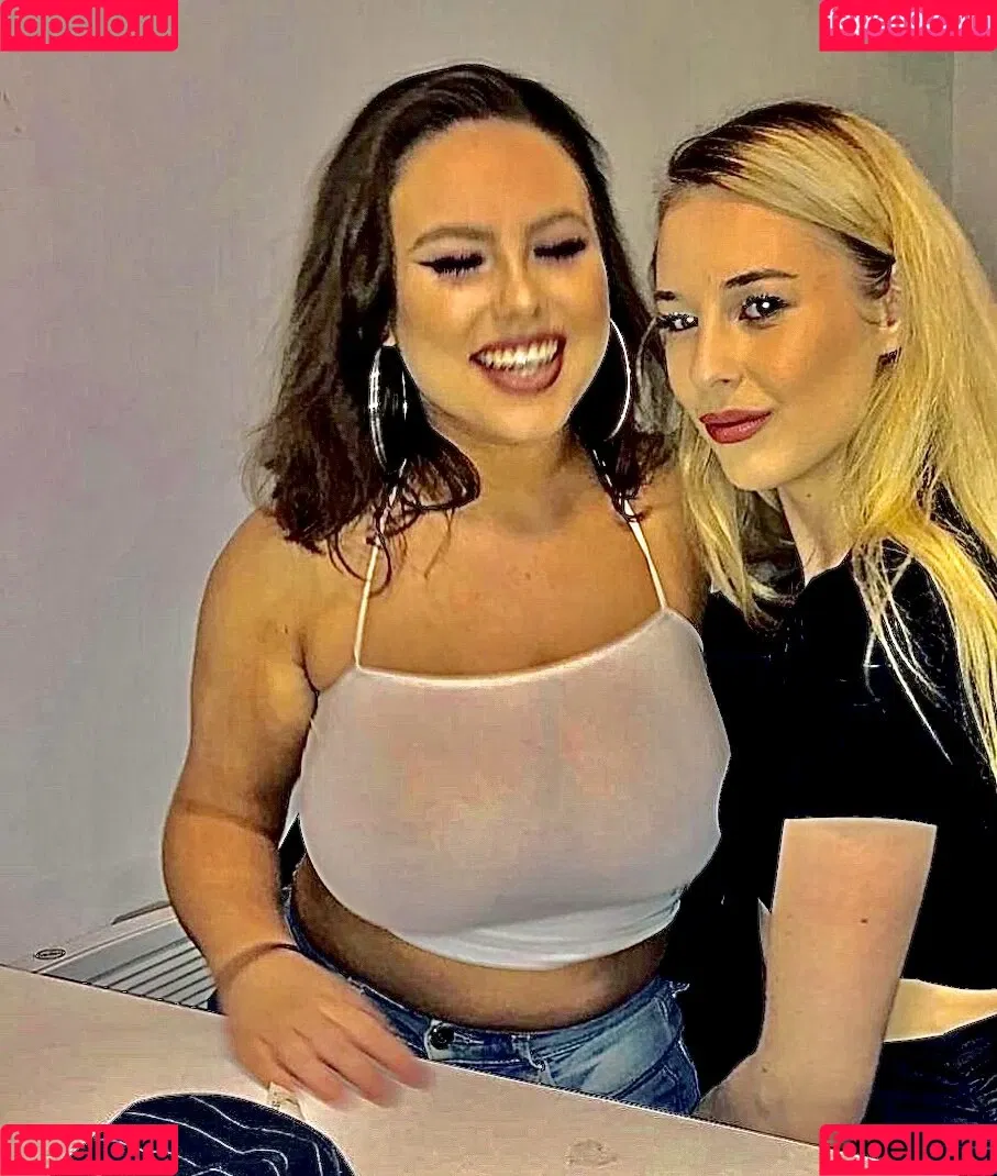 Emma W Onlyfans Photo Gallery 
