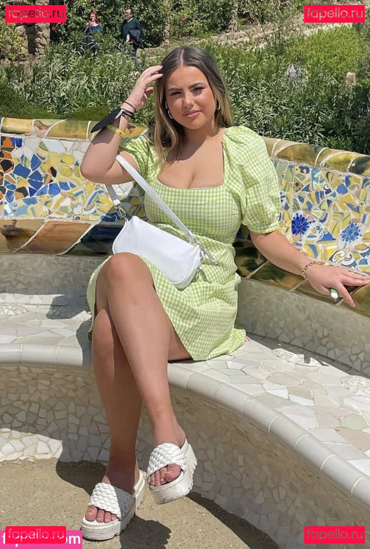 Emma W Onlyfans Photo Gallery 