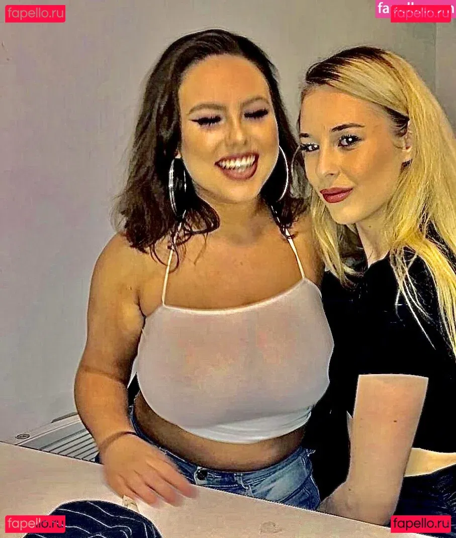 Emma W Onlyfans Photo Gallery 