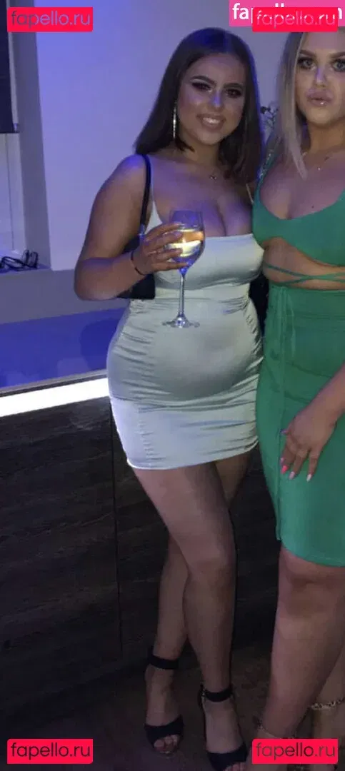 Emma W Onlyfans Photo Gallery 